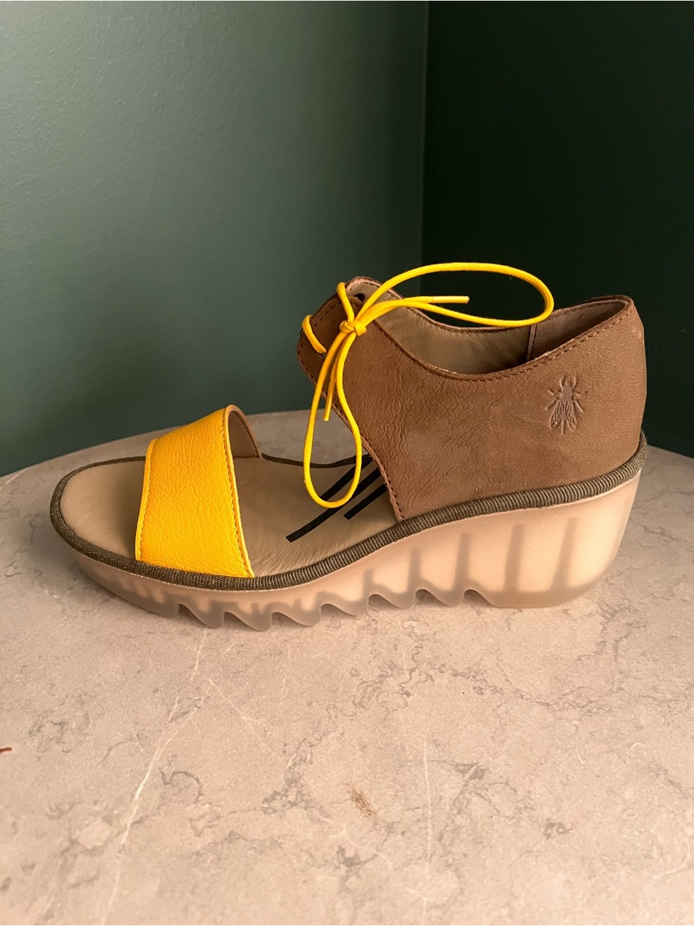 🆕 Fly London Bilu Wedge Sandal Yellow/Khaki
